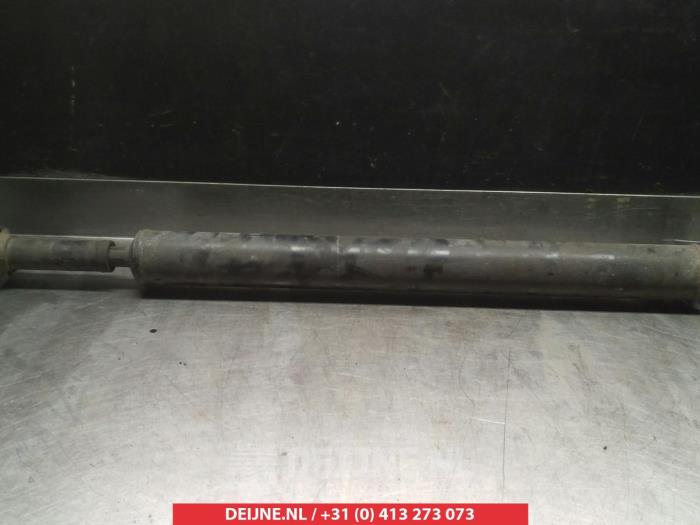 Gebruikte Cardanas Kia Sorento I (JC) 3.5 V6 24V Prijs € 100,00 Margeregeling aangeboden door V.Deijne Jap.Auto-onderdelen BV