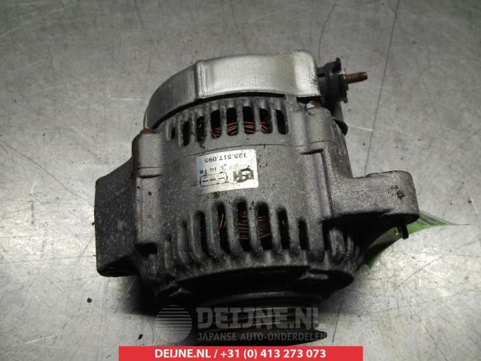 Gebruikte Dynamo Honda CR-V (RD1/3) 2.0i 16V VTEC Prijs € 35,00 Margeregeling aangeboden door V.Deijne Jap.Auto-onderdelen BV