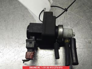 Nissan Navara Boost pressure sensor O365572 photo 2