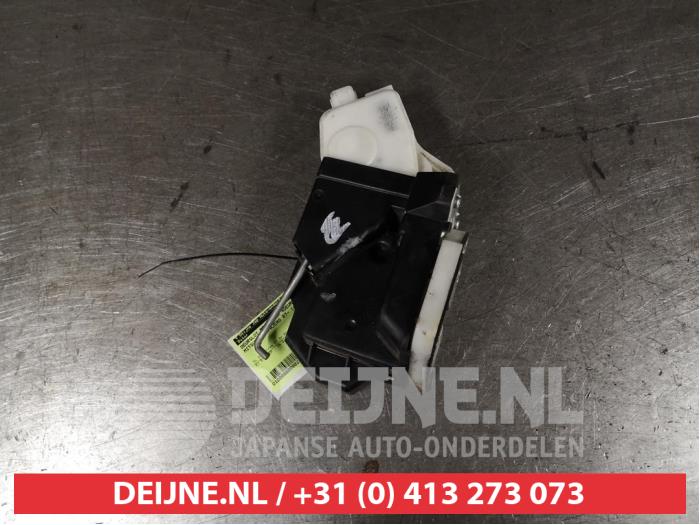 Mitsubishi Pajero Rear door mechanism 4-door, right O281649