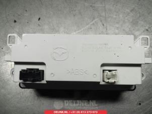 Mazda CX-7 Heater control panel O305360 photo 2