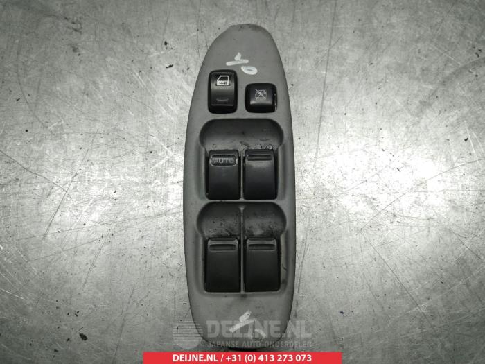 Nissan Almera Tino Kombischalter Fenster O311677