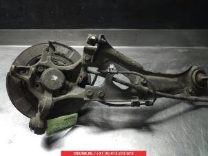 Kia Magentis Fusee links-achter O380412 foto 2