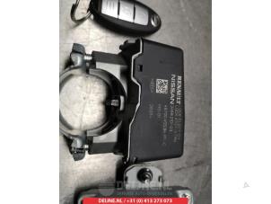 Nissan Qashqai Kontaktslot+Sleutel O335141 foto 2