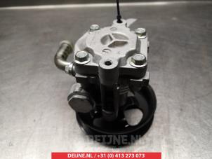 Mitsubishi Lancer Lenkkraftverstärker Pumpe O331490 foto 3
