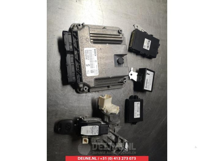 Gebruikte Computer Motormanagement Toyota Yaris III (P13) 1.4 D-4D-F Prijs € 150,00 Margeregeling aangeboden door V.Deijne Jap.Auto-onderdelen BV