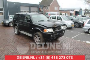 Mitsubishi Pajero Front door 4-door, right O273485 photo 2