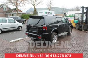 Mitsubishi Pajero Portier 4Deurs rechts-achter O286540 foto 2