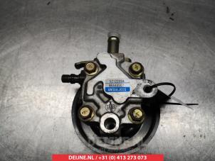 Mitsubishi Pajero Lenkkraftverstärker Pumpe O331668 foto 2