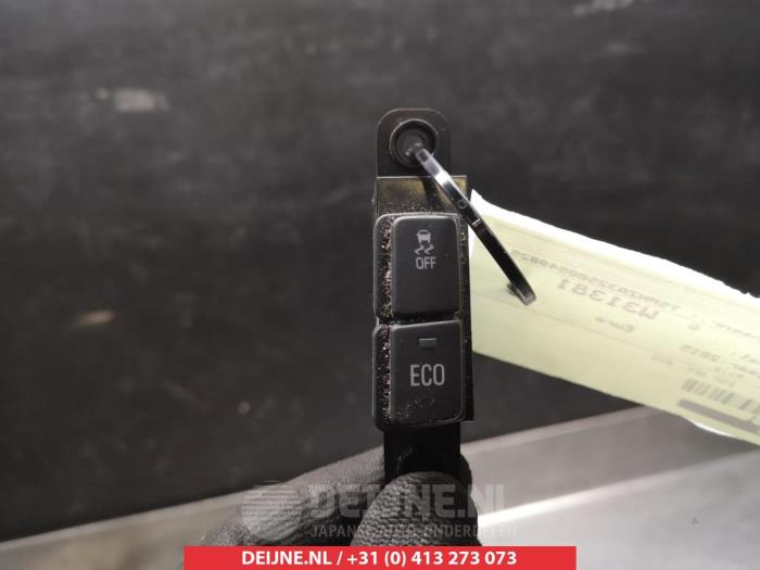 Suzuki Swift ESP Schakelaar O269338