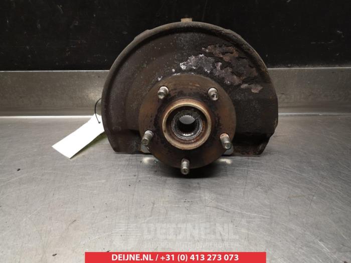 Mitsubishi ASX Fusee links-voor O322827