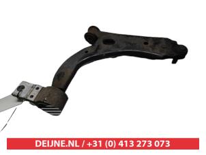 Mazda 2 Draagarm onder links-voor O381042 foto 2