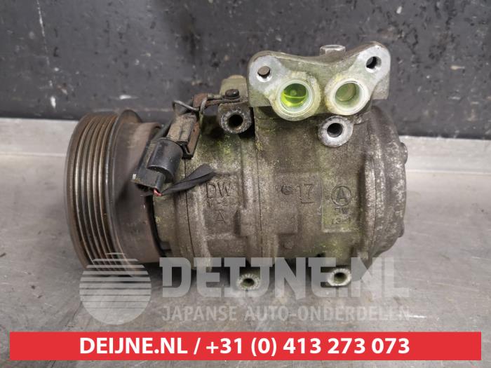 Gebruikte Aircopomp Kia Carens III (FG) 2.0 CRDI VGT 16V Prijs € 100,00 Margeregeling aangeboden door V.Deijne Jap.Auto-onderdelen BV