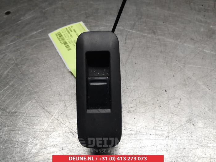 Nissan Primera Elektrisch Raam Schakelaar O311298