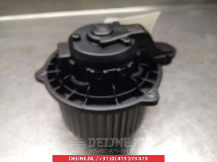 Kia Picanto Kachel Ventilatiemotor O367149