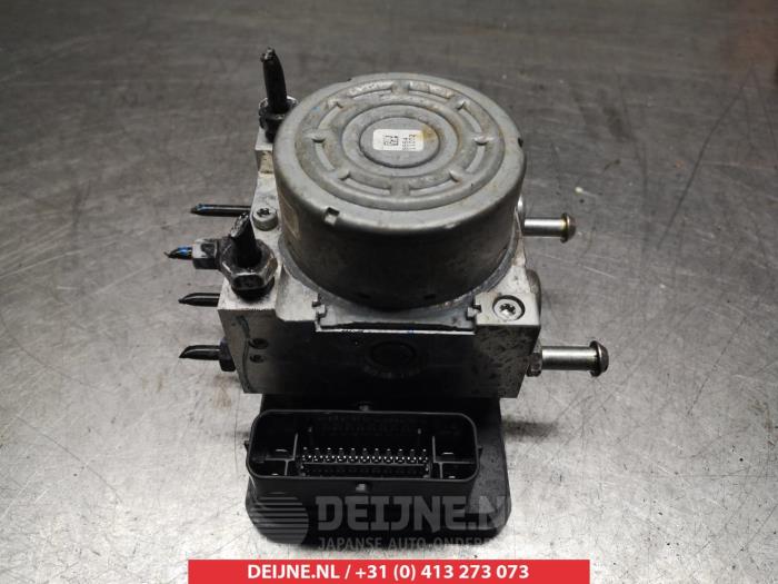 Gebruikte ABS Pomp Kia Picanto (JA) 1.0 12V Prijs € 50,00 Margeregeling aangeboden door V.Deijne Jap.Auto-onderdelen BV