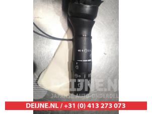 Toyota Verso Ruitenwis Schakelaar O310513 foto 2