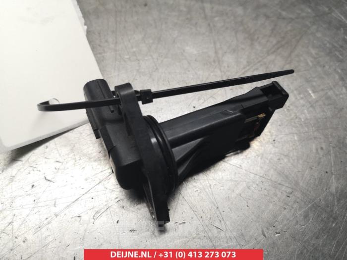 Mitsubishi Outlander Luchthoeveelheidsmeter O342754