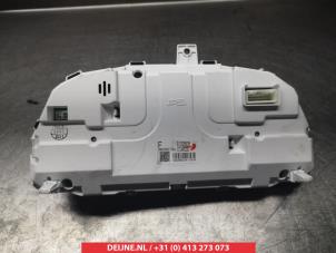 Mitsubishi Outlander Odometer KM O304730 photo 2