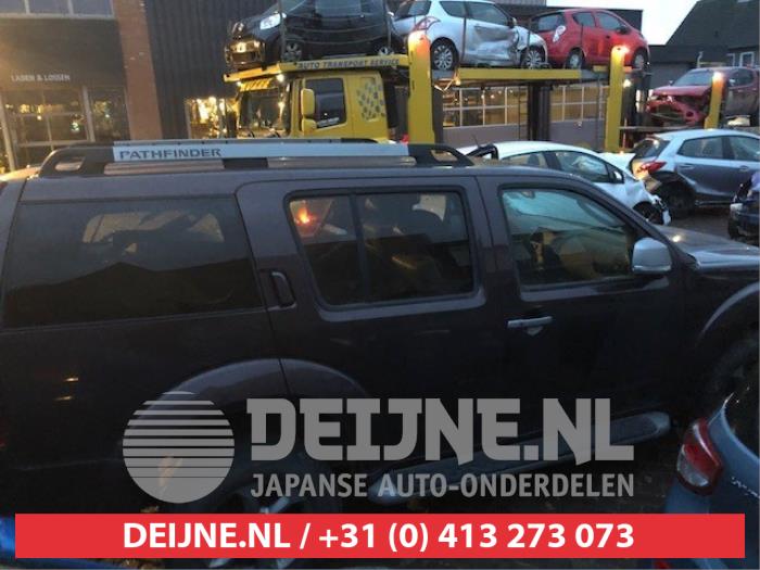 Nissan Pathfinder Tür 4-türig rechts vorne O273227