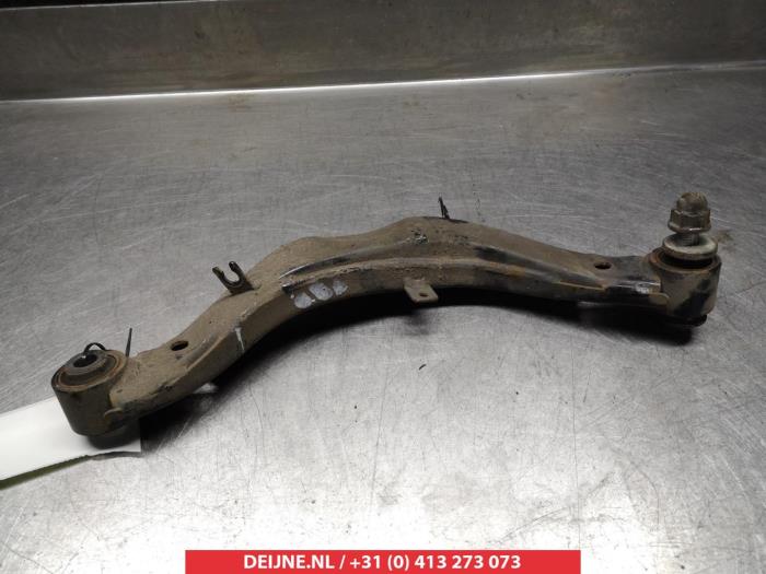 Nissan Juke Querlenker links hinten O383364