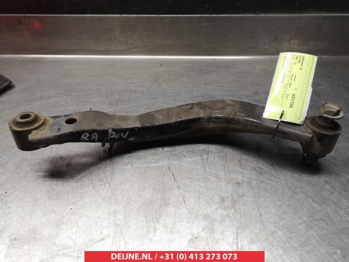 Nissan Juke Querlenker rechts hinten O384231