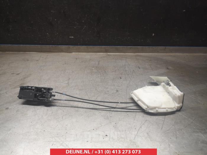 Suzuki SX-4 Deurslot Mechaniek 4Deurs rechts-achter O281756