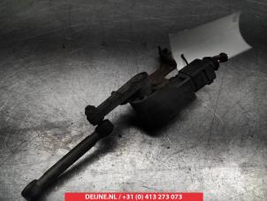 Nissan Qashqai+2 Xenon height adjustment O266825 photo 2