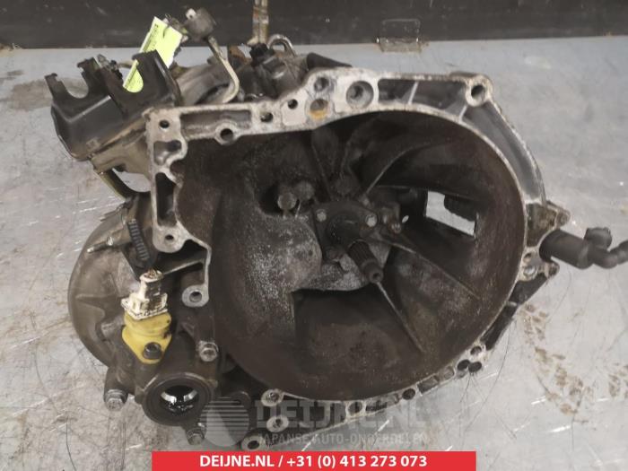Suzuki Liana Versnellingsbak O372885