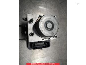 Toyota Aygo ABS Pomp O338541 foto 3