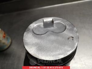 Mitsubishi Pajero Piston O352557 photo 2