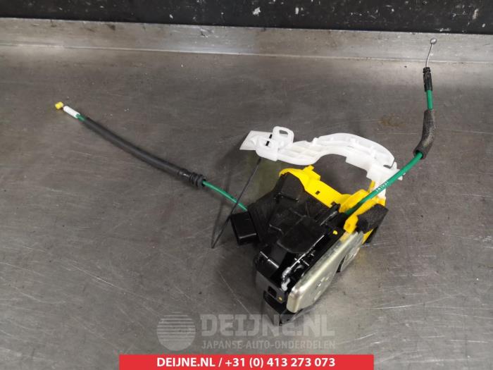 Hyundai I30 Deurslot Mechaniek 4Deurs links-voor O279409
