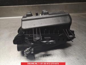 Toyota Verso-S Luftfiltergehäuse O357395 foto 3