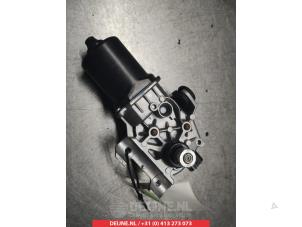Mazda 3 Front wiper motor O348410 photo 2