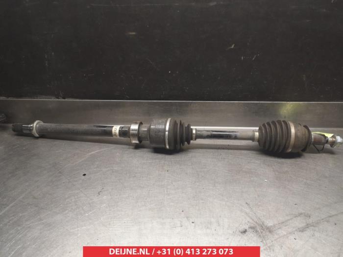 Gebruikte Steekas rechts-voor Mazda 3 (BM/BN) 2.2 SkyActiv-D 150 16V Prijs € 75,00 Margeregeling aangeboden door V.Deijne Jap.Auto-onderdelen BV