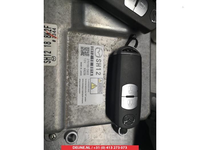 Computer Motormanagement van een Mazda 3 (BM/BN) 2.2 SkyActiv-D 150 16V 2014