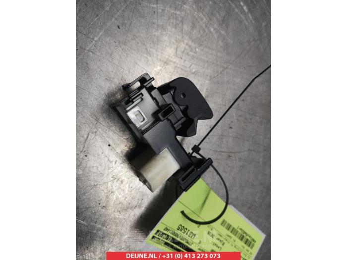 Toyota Rav-4 Electric window switch O311354