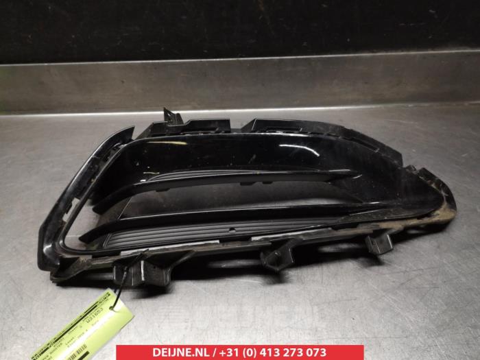 Hyundai I40 Bumper Rooster O264355