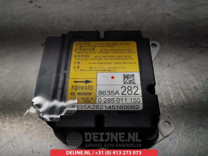 Mitsubishi Outlander Airbag Modul O303137