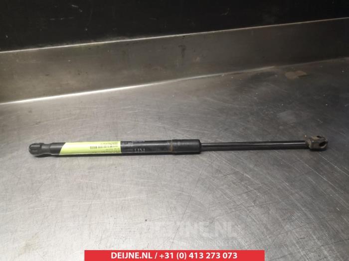 Kia Ceed Rear gas strut, right O295040