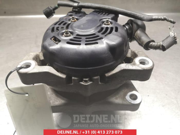 Gebruikte Dynamo Suzuki Liana (ERC/ERD/RH4) 1.4 DDiS 16V Prijs € 50,00 Margeregeling aangeboden door V.Deijne Jap.Auto-onderdelen BV