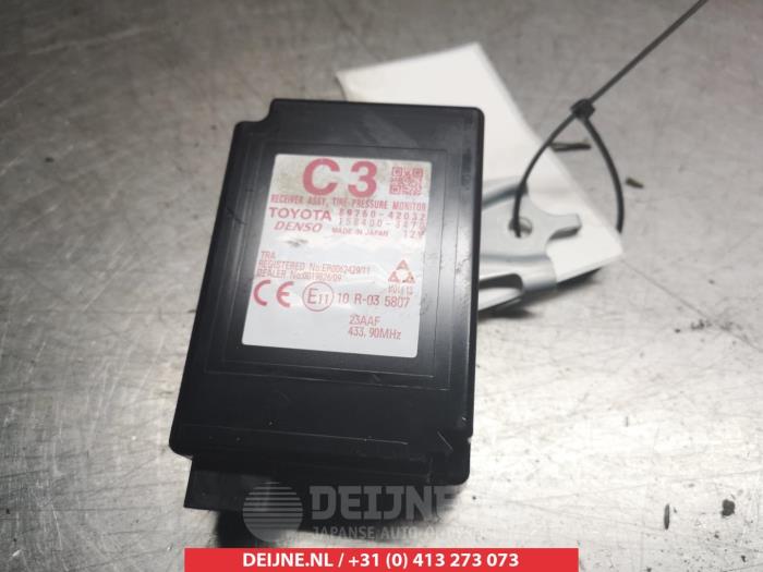 Toyota Rav-4 Bandenspanning module O303744