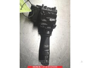 Gebruikte Ruitenwis Schakelaar Toyota RAV4 (A4) 2.0 16V VVT-i 4x4 Prijs € 35,00 Margeregeling aangeboden door V.Deijne Jap.Auto-onderdelen BV