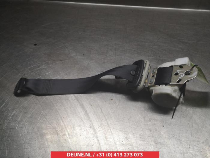 Suzuki SX-4 Rear seatbelt, left O315787