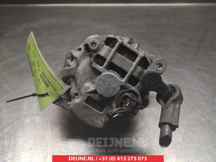 Dynamo van een Suzuki Swift (ZA/ZC/ZD) 1.2 16V 2014