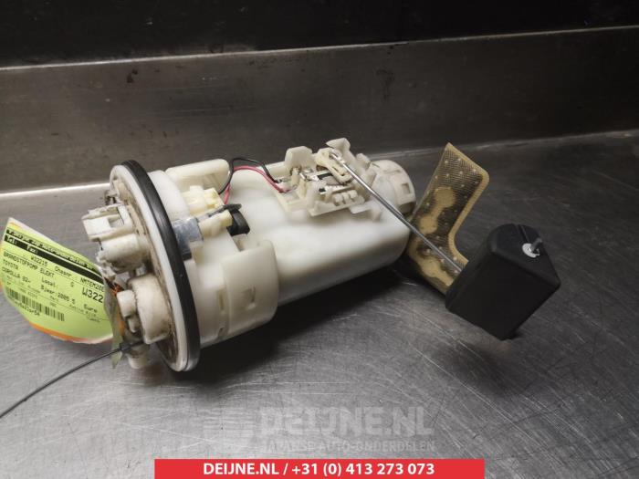 Gebruikte Tank element Pomp Toyota Corolla Wagon (E12) 1.4 16V VVT-i Prijs € 25,00 Margeregeling aangeboden door V.Deijne Jap.Auto-onderdelen BV