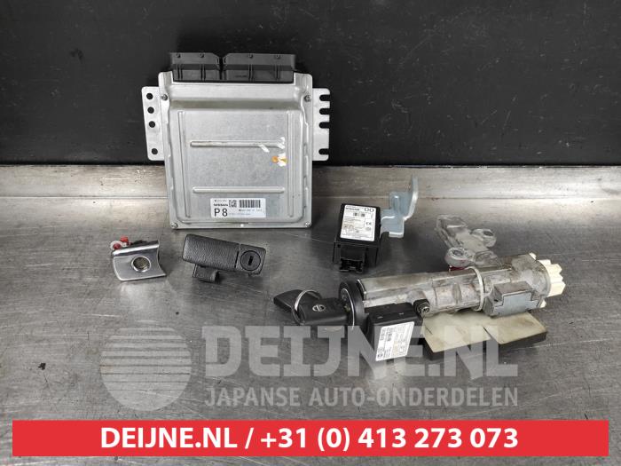 Nissan Murano Slotenset Cilinder (compleet) O278145
