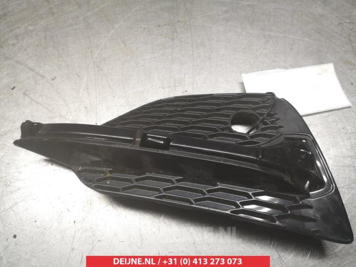 Nissan Qashqai Bumper Rooster O264384