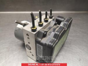 Hyundai Veloster ABS pump O337413 photo 2