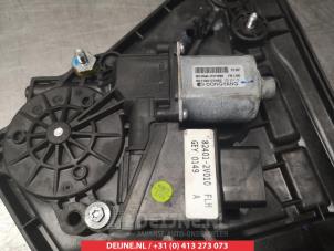 Hyundai Veloster Window mechanism 4-door, front left O275602 photo 2